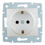 Розетка Lezard Karina встраиваемая жемчужно-белая со шторками (707-3088-124B)